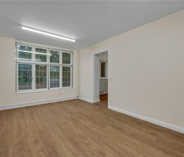 6 bedroom detached house to rent - Photo 1