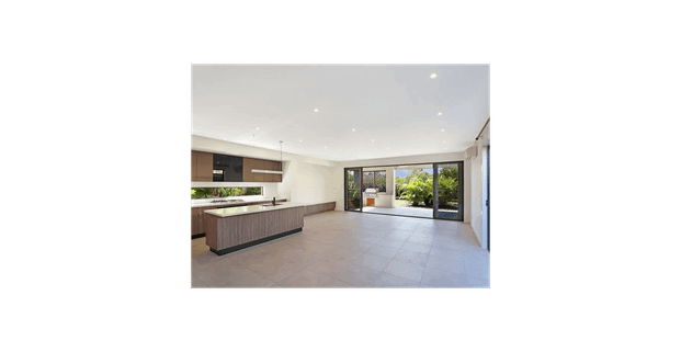 Modern 4-Bedroom Family Home in Central Upper Coomera Location - Photo 1