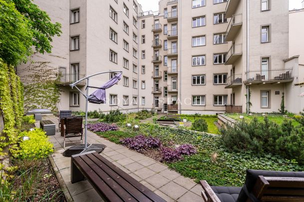 Apartament z garderobą w kamienicy przy Plantach! - Photo 1