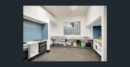 Rooms for Rent in Hobart CBD – Utilities included! - Photo 5