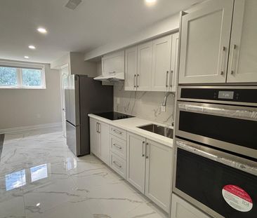 For Lease - 178 Cottonwood Crescent, Welland, Ontario - Photo 5