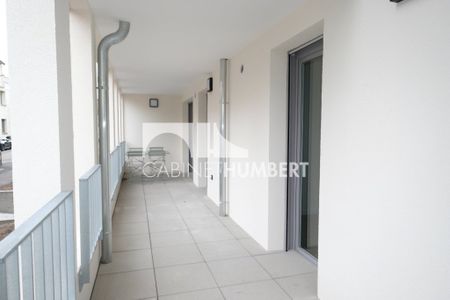 Location Appartement 3 pièces Meublé 63m² ST ETIENNE 42000 - Photo 3