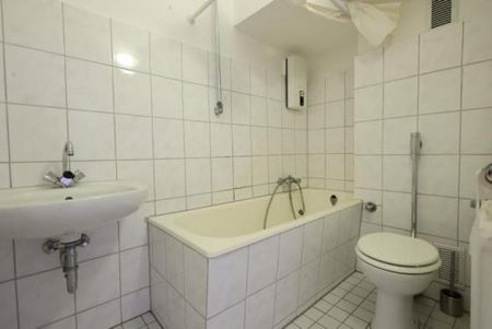 1,5 Zimmer Apartment mit Einbauküche im EG // sofort frei (Wohnungen Essen) - Photo 5