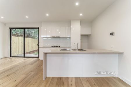 20 Montpellier Road, Burwood - Photo 3