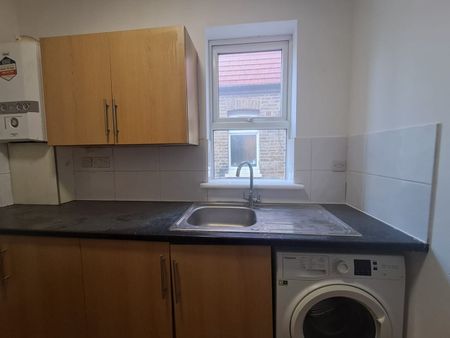 3 Bed Flat, Cassland Road, E9 - Photo 5