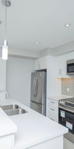 Benson Apartments - Photo 4