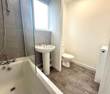 1 bedroom semi-detached house to rent - Photo 3