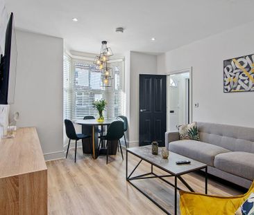 1 bedroom in a house share to rent - Photo 1