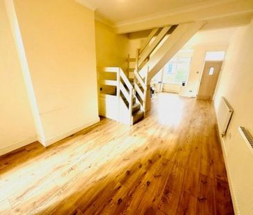 3 bedroom House To Let - Photo 4
