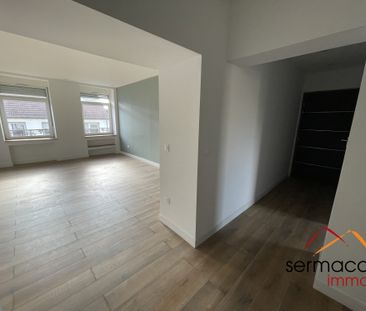 Appartement de type F2 proche du centre-ville - Photo 5