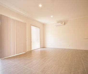 Three Bedroom Terrace in Central Location - Photo 2