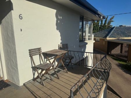 Tamworth Furnished Accommodation - East - Photo 5