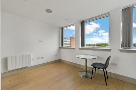 Studio to rent - Photo 2