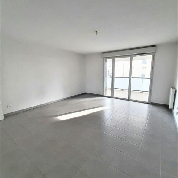 Location Appartement 4 pièces 80m² COLOMIERS 31770 - Photo 1