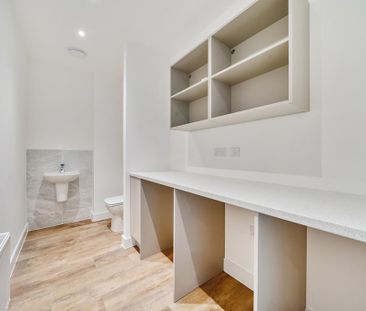 4 bedroom detached house to rent - Photo 4