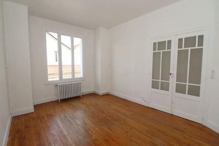 Location Maison 3 pièces 71m² BELLERIVE SUR ALLIER 03700 - Photo 4
