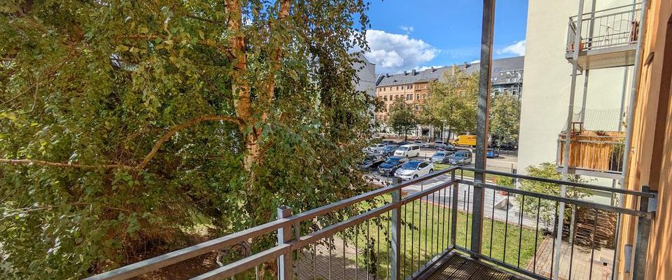 ++ wunderschöne, helle 1-Raum-Wohnung - mit Balkon - nahe dem Schlossteich & Hauptbahnhof ++ - Photo 1