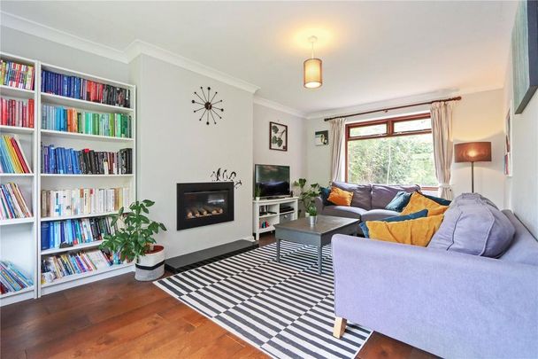 4 bedroom semi-detached house to rent - Photo 1