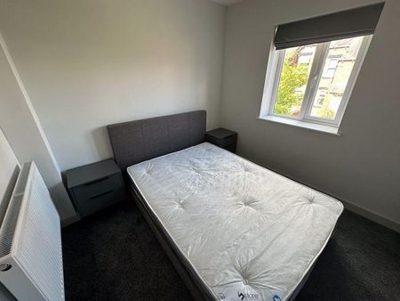 2 bedroom end of terrace house to rent - Photo 3