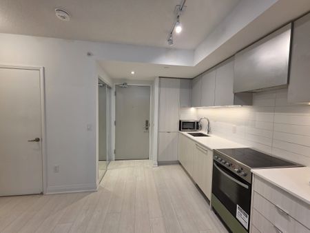 For Lease - 30 Gibbs Road Unit# 1804, Toronto, Ontario - Photo 4