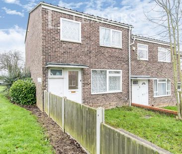 3 bedroom house to rent Avon Way, Colchester, CO4 - Photo 5