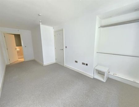 2 Bedroom Apartment To Let - Photo 4