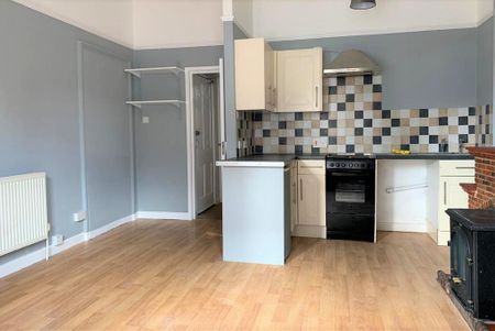 1 bedroom flat to rent - Photo 2