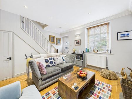 2 bedroom cottage to rent - Photo 2