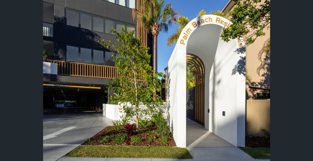 Near New 2 Bedroom Apartment close to the beach - Photo 1