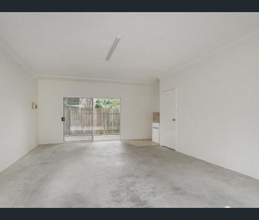 Charming 1-Bedroom Unit in Prime Cairns Location - Photo 6