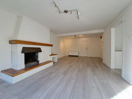 Knap gerenoveerd appartement te Genk centrum - Photo 3