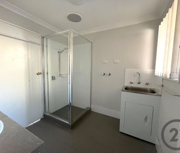 Location & Low Maintenance Living - Photo 4