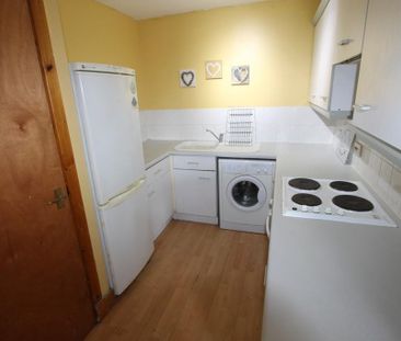1 bedroom flat to rent - Photo 6