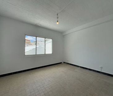 A LOUER - Saint-Denis centre-ville - Maison de ville mitoyenne T3 a... - Photo 5