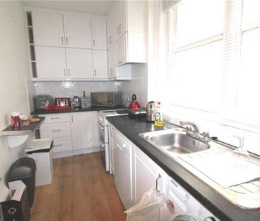 House share to rent - Photo 4