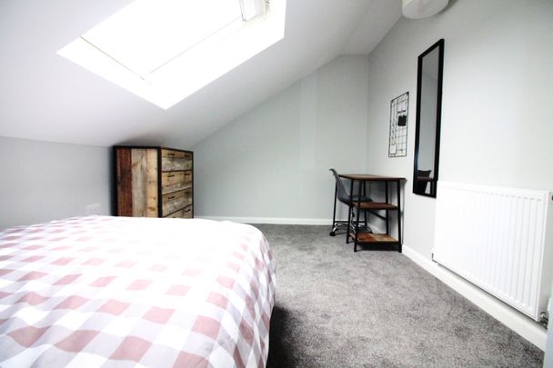 Cathays Terrace, Cathays - Photo 1