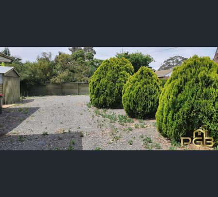 17 Wolsten Road, Para Hills, SA 5096 - Photo 5