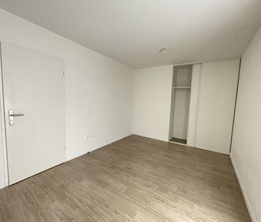 Location Appartement 2 pièces 43m² - Photo 4
