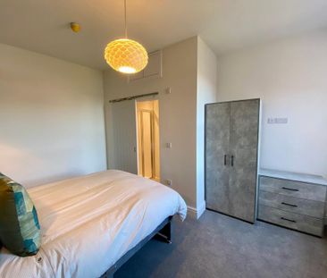 1 bedroom in a house share to rent - Photo 3