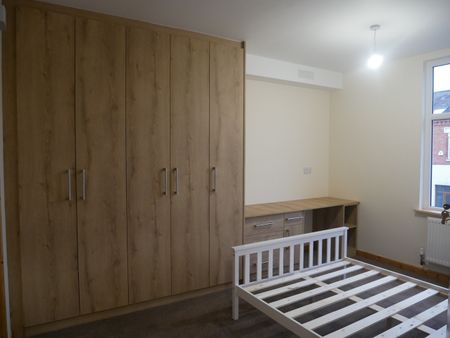 2 Bed Flat, Clarendon Park Road, LE2 - Photo 2