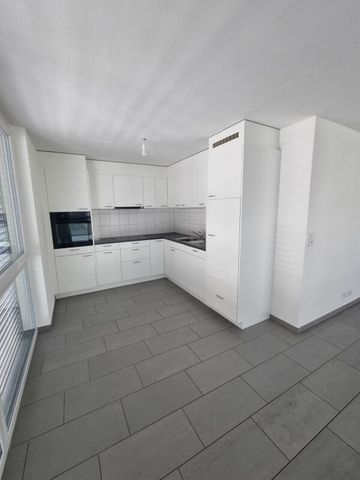 Zentral gelegene 3.5-Zimmer-Wohnung in Biel - Photo 2