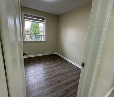 For Lease - 360 Guelph Street Unit# Upper, Oshawa, Ontario - Photo 4