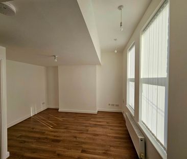 2 Bed Flat, Kremlin Drive, L13 - Photo 3
