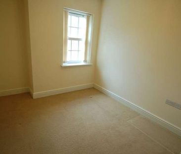 Mill Park Gardens, Mildenhall, Bury St. Edmunds, Suffolk, IP28 - Photo 4