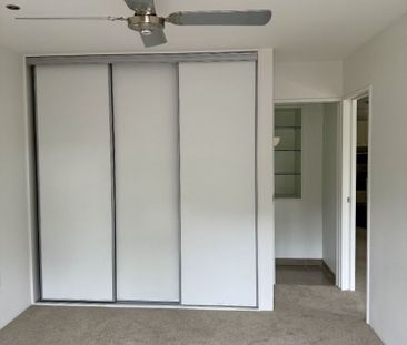 2 Bedroom 2 Bathroom Home - Photo 3