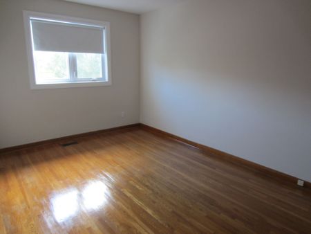 For Lease - 49 Gotham Court Unit# Unit 1, Toronto, Ontario - Photo 2