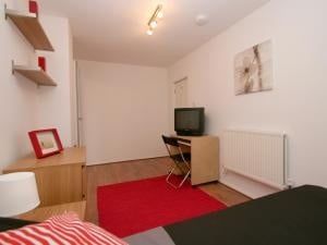 Room in a Shared House, Bywater Place, SE16 - Photo 4