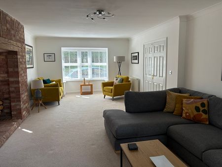 William Gammon Drive, Mumbles, Swansea, SA3 - Photo 2