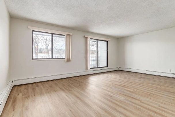 - 1 Bedroom at Glengrove Manor - Photo 1