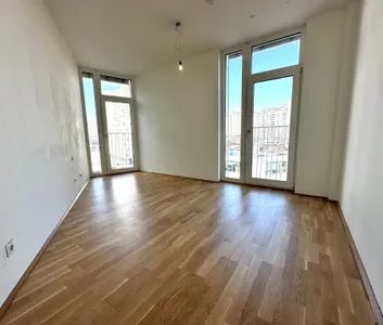 Sehr helle, moderne 2-Zimmer-Wohnung Nähe Hauptbahnhof - Sonnwendviertel - Photo 2